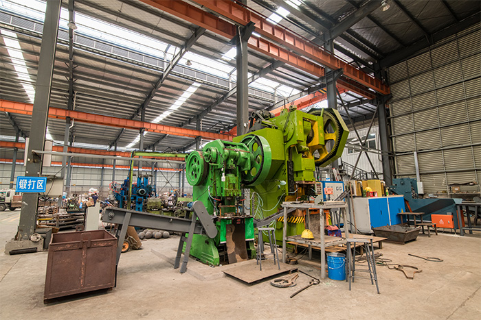 台州网架配件-锥头加工车间